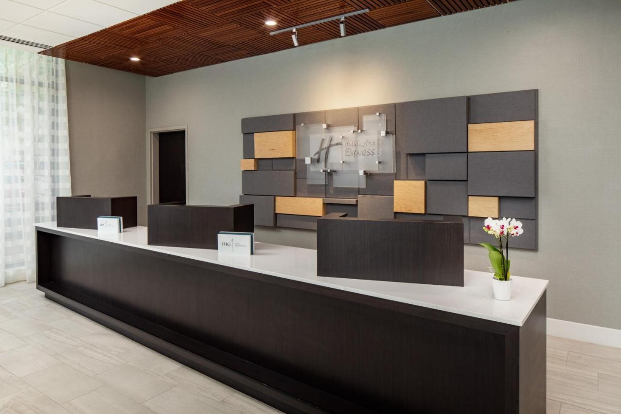 Holiday Inn Express Washington Dc Downtown By Ihg Exterior photo