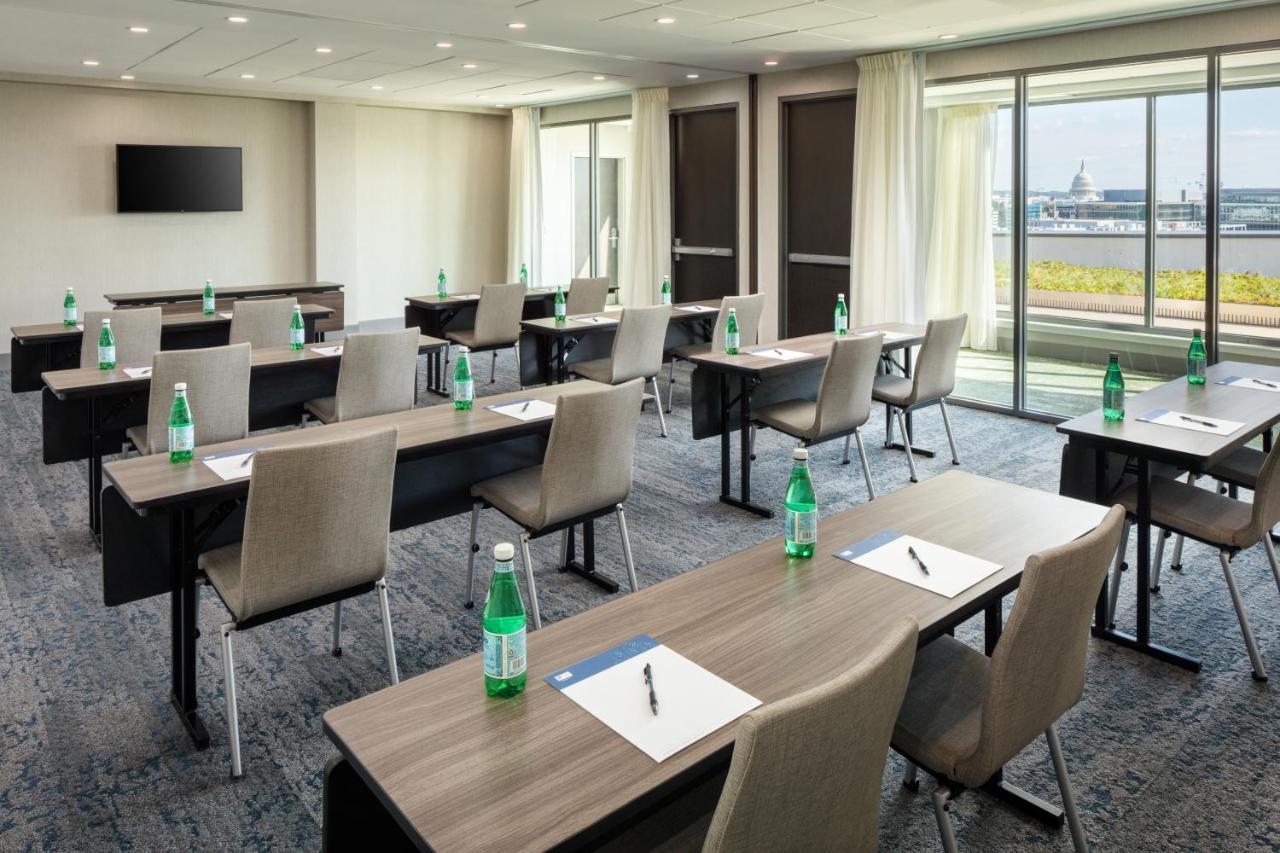Holiday Inn Express Washington Dc Downtown By Ihg Exterior photo