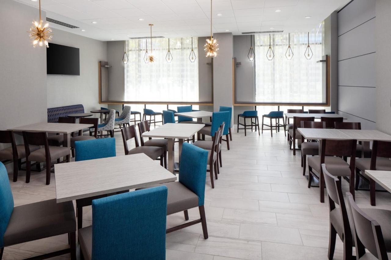 Holiday Inn Express Washington Dc Downtown By Ihg Exterior photo